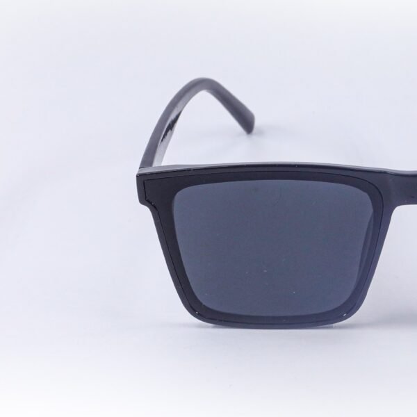 Black Square Sunglasses-OscarEye