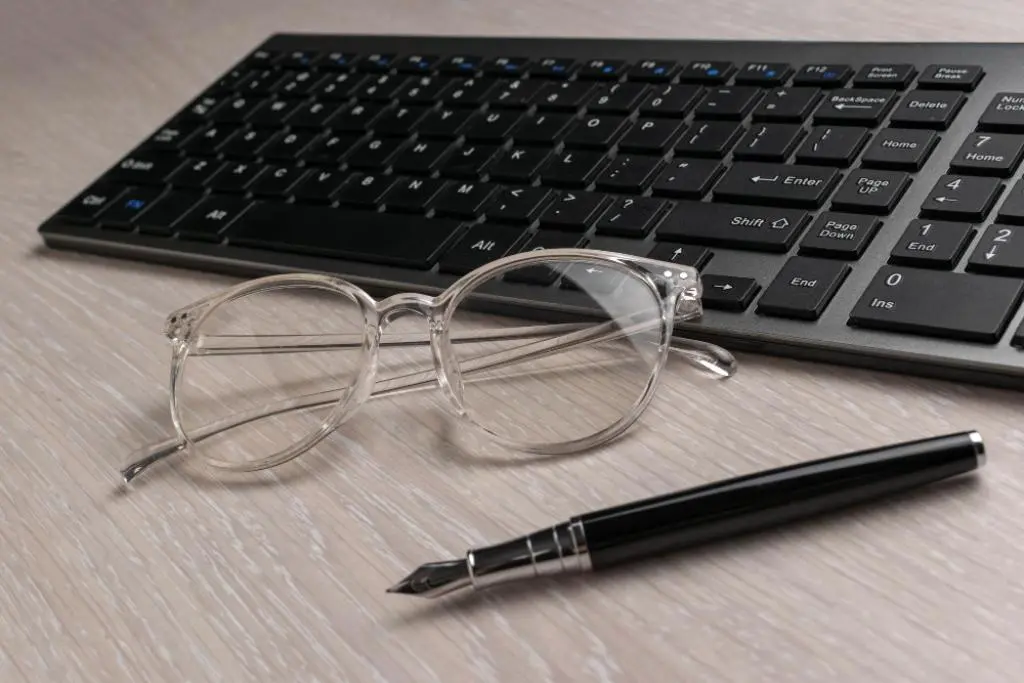 transparent computer glasses