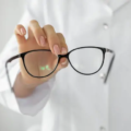 The First 48 Hours: Expecting & Adjusting to New Glasses